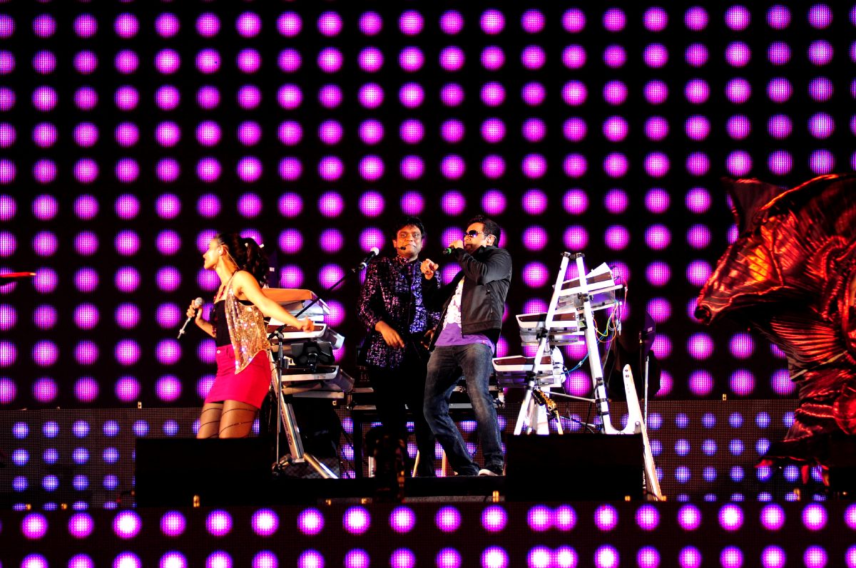 Harris On the Edge Music Concert Stills Event hd photo