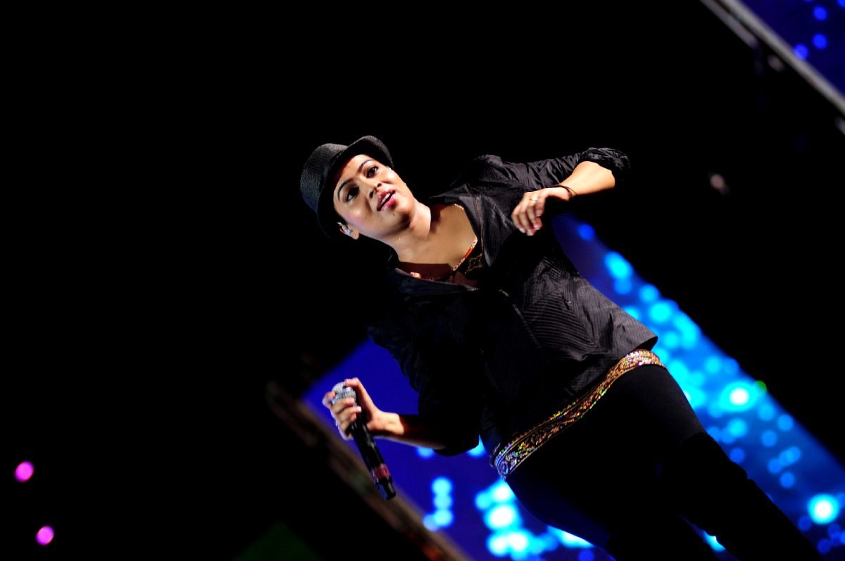 Harris On the Edge Music Concert Stills Event hd photo