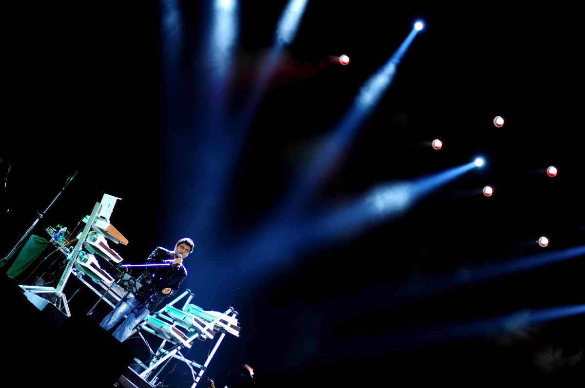 Harris On the Edge Music Concert Stills Event hd photo