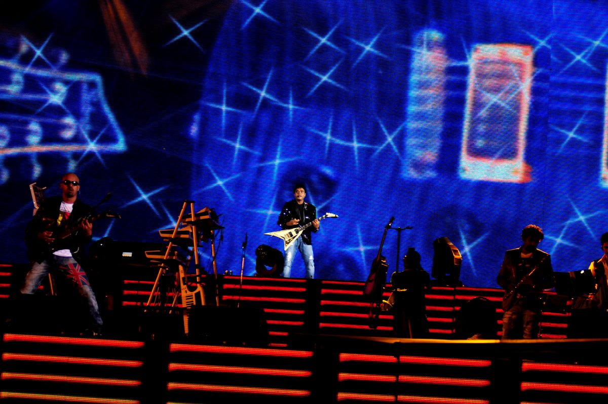 Harris On the Edge Music Concert Stills Event hd photo