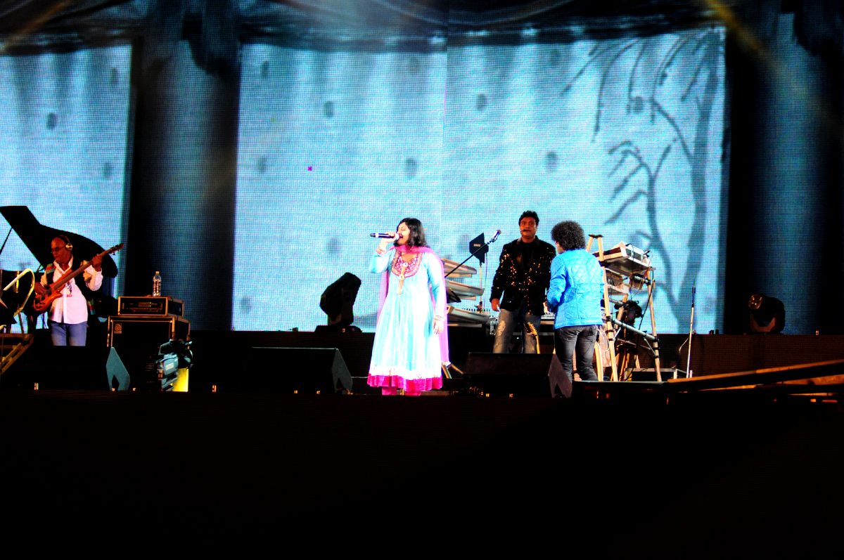 Harris On the Edge Music Concert Stills Event hd photo