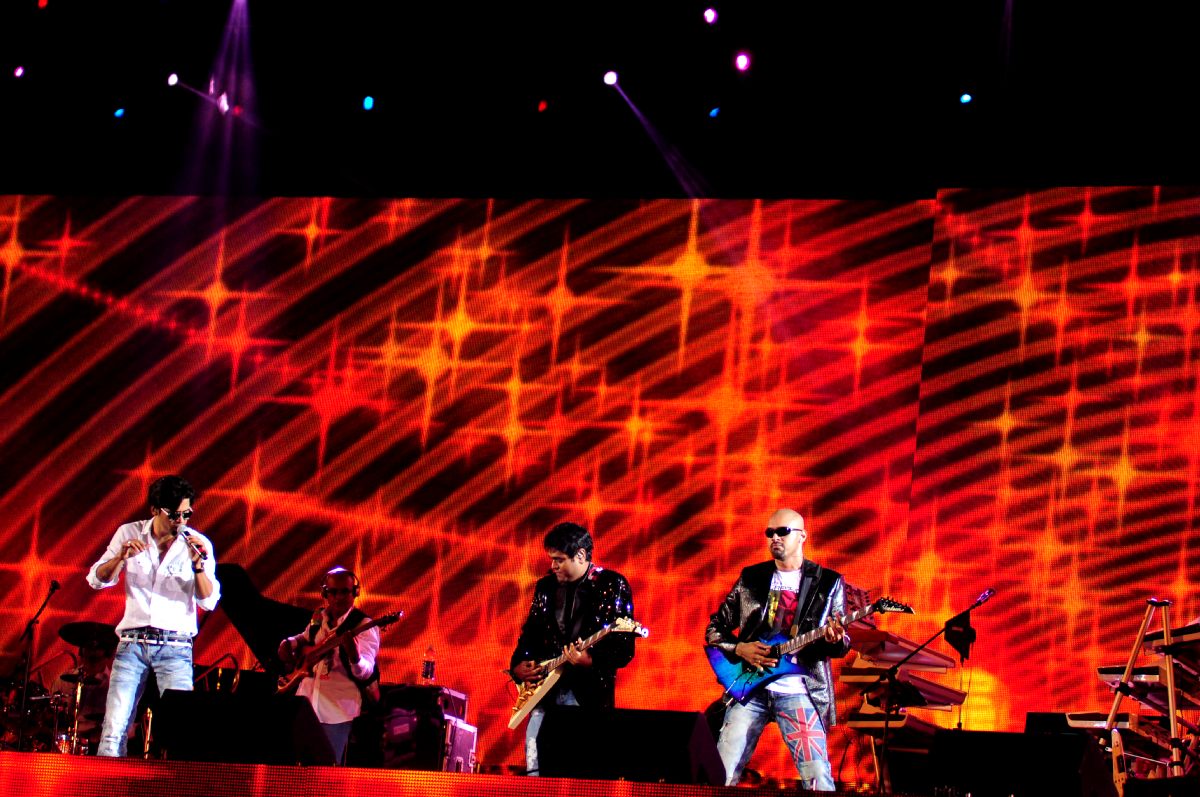 Harris On the Edge Music Concert Stills Event hd photo