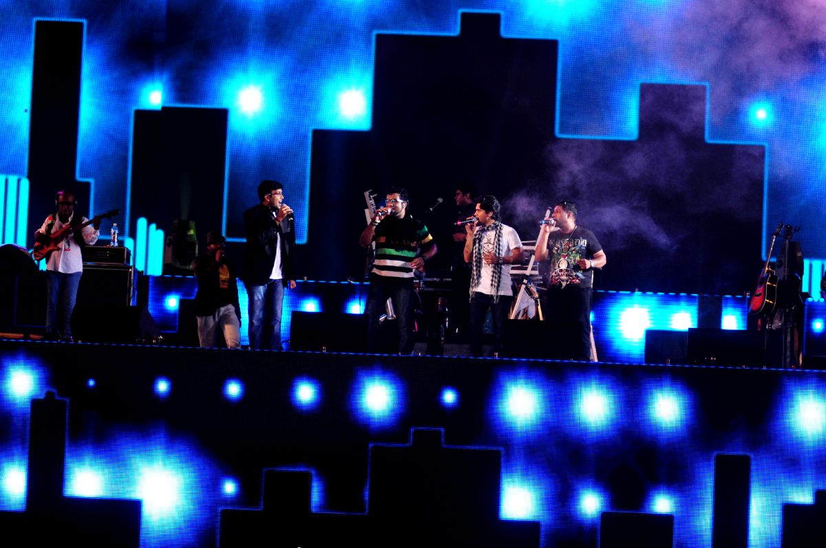Harris On the Edge Music Concert Stills Event hd photo