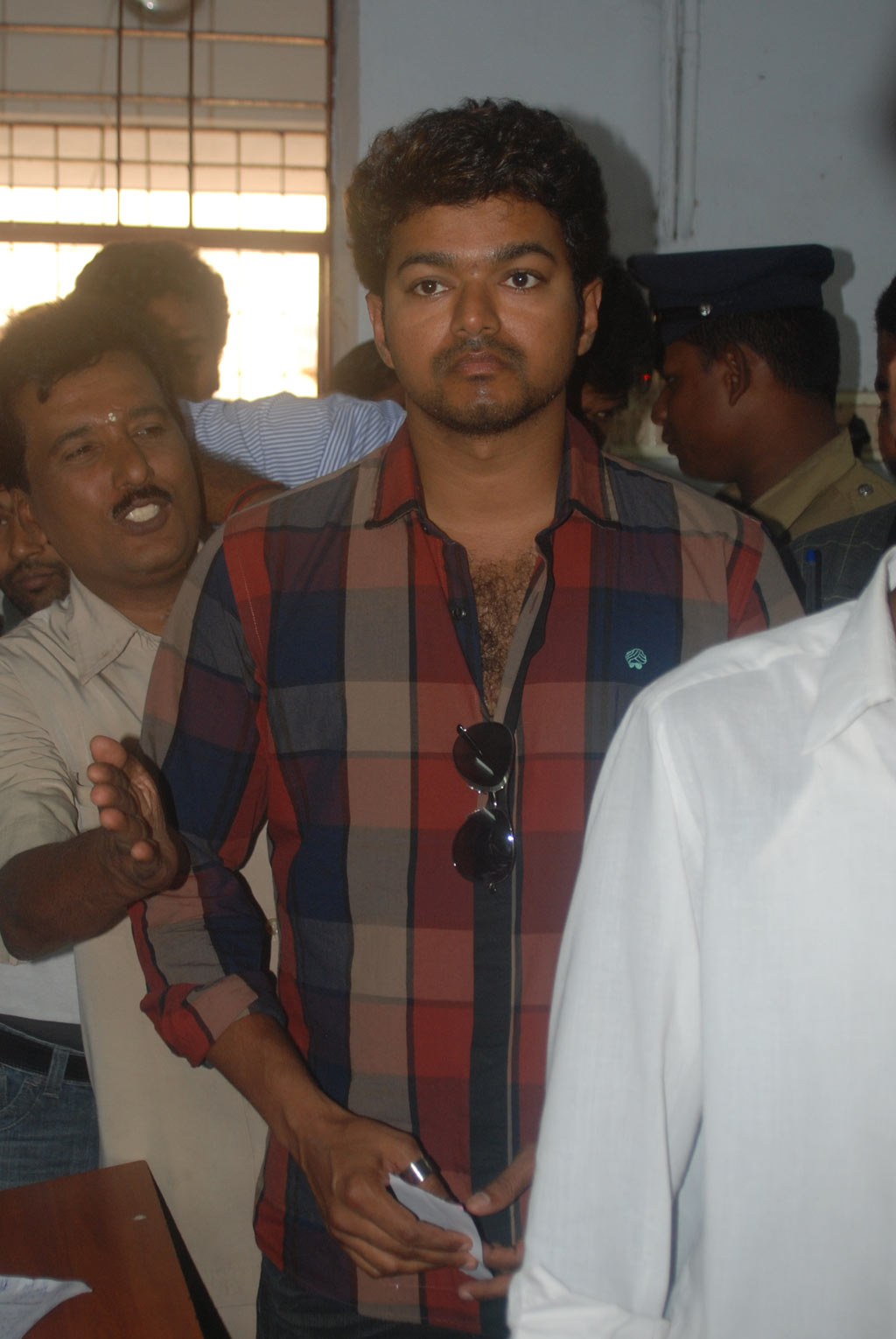 Kollywood Celebrities Cast Their Votes Event hd photo