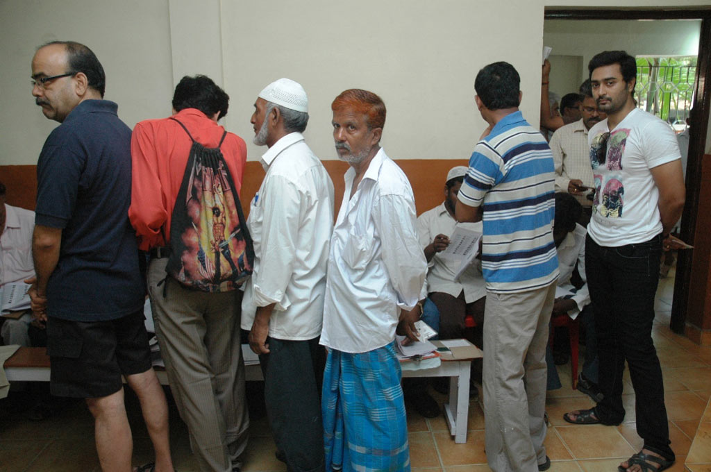 Kollywood Celebrities Cast Their Votes Event hd photo