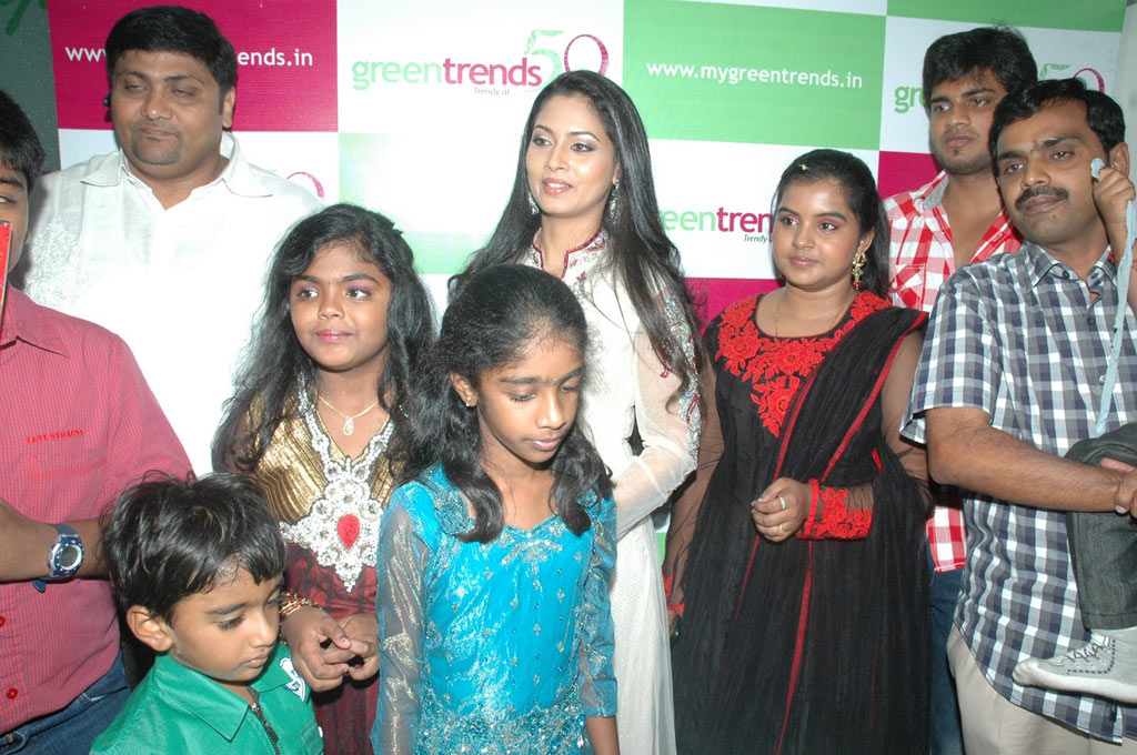 Pooja Launches 50th Green Trends Salon Event hd photo