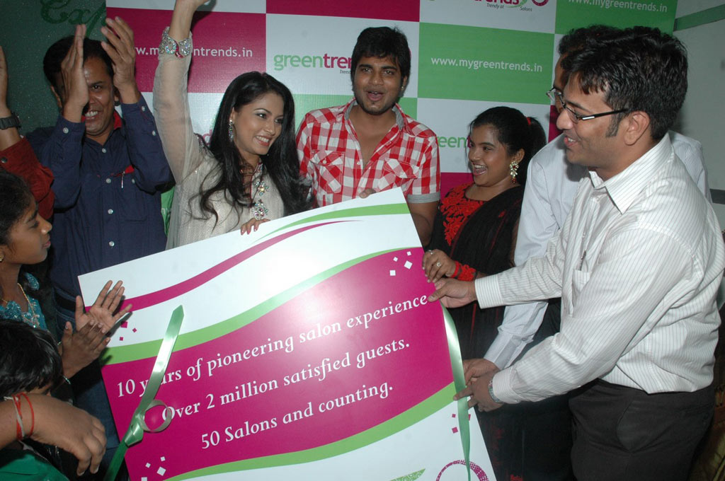 Pooja Launches 50th Green Trends Salon Event hd photo