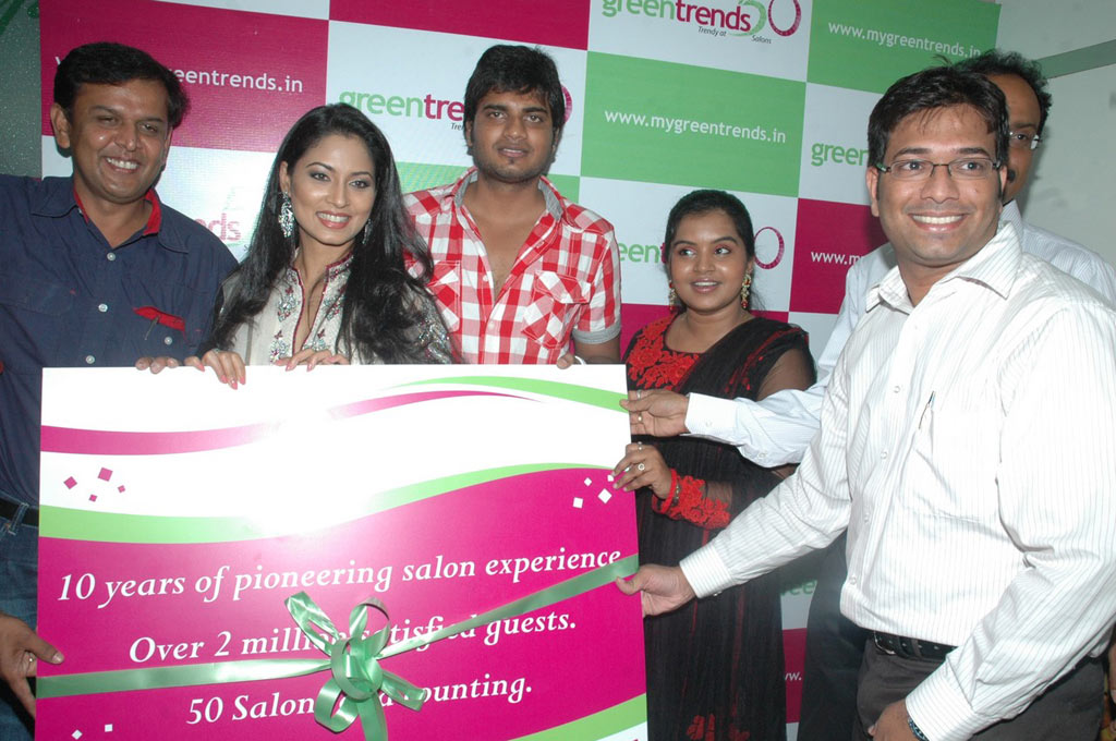 Pooja Launches 50th Green Trends Salon Event hd photo