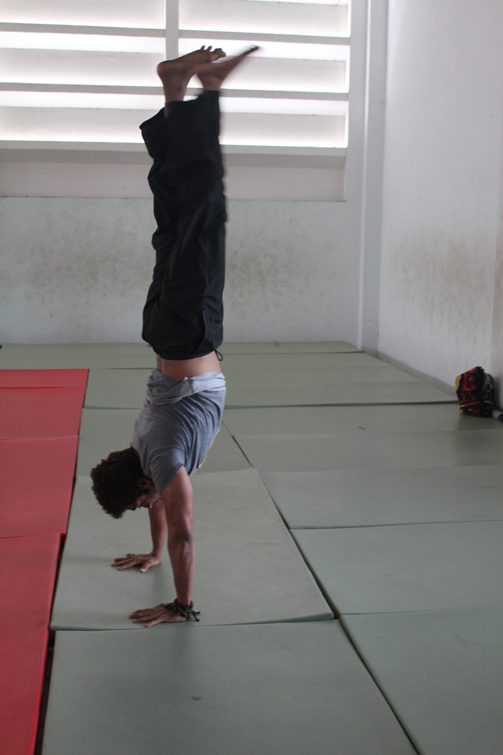 Suriya Practicing Martial Arts For '7aum Arivu' Event hd photo