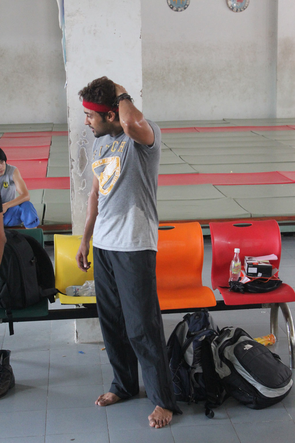 Suriya Practicing Martial Arts For '7aum Arivu' Event hd photo