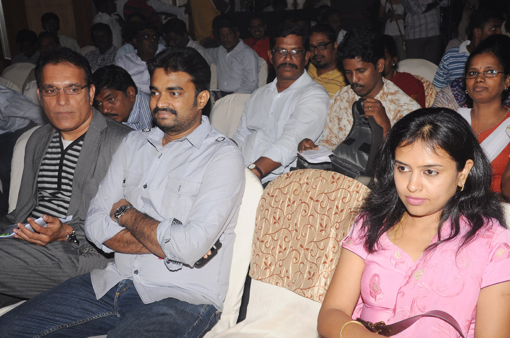 Harris Jayaraj On the EDGE Concert Pressmeet Event hd photo