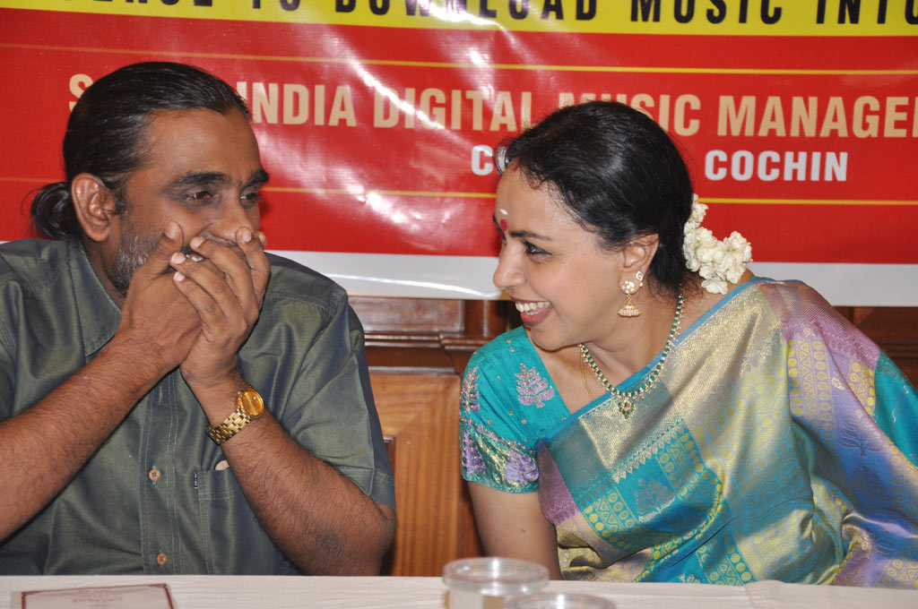 Launching of Cell Muzik Event hd photo