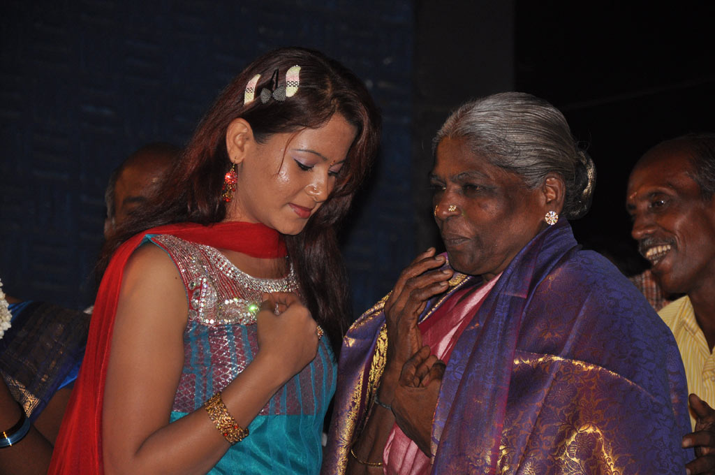 Thenmozhi Thanjavur Audio Launch Event hd photo