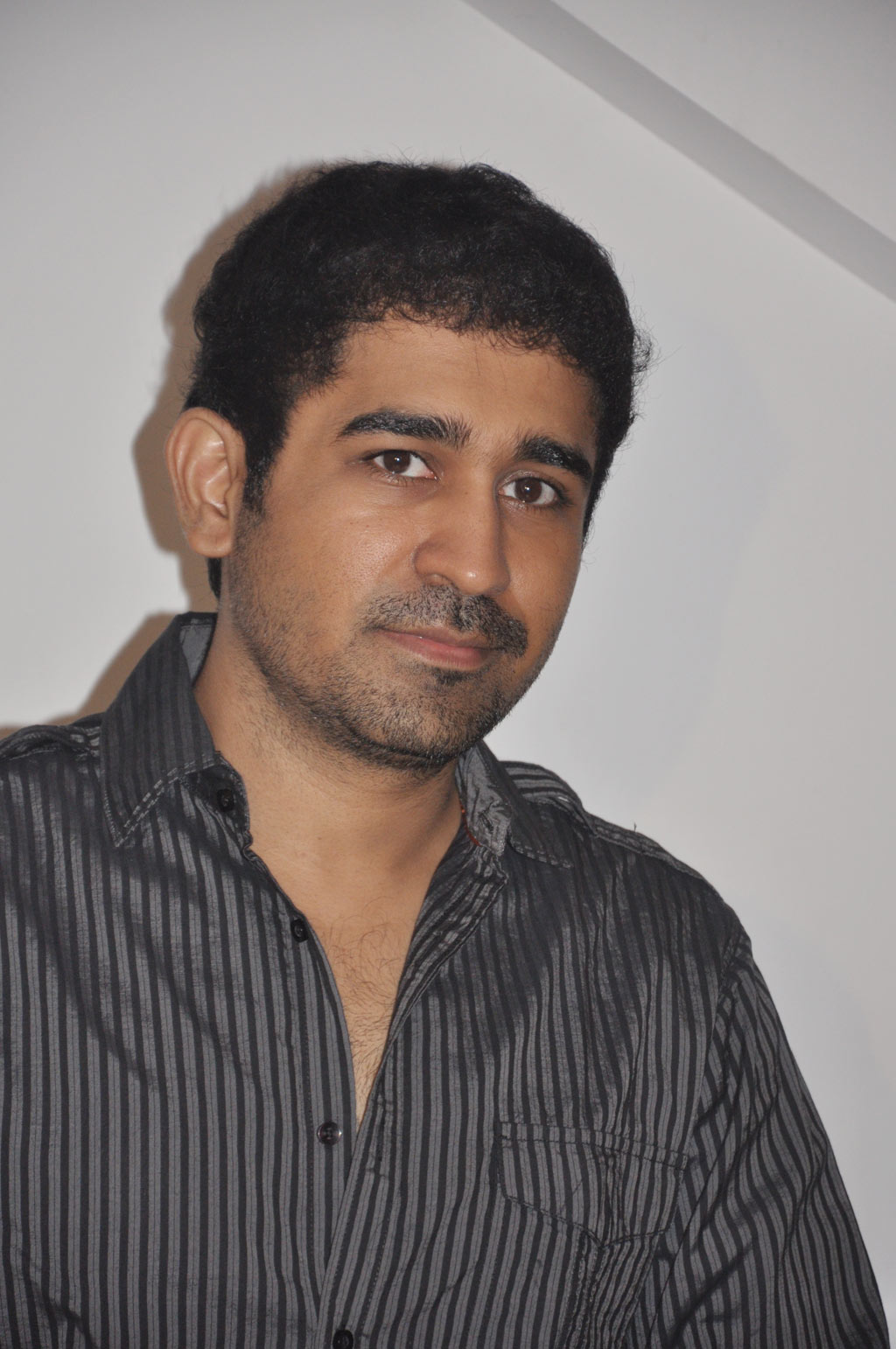 Vedi Movie Press Meet Event hd photo