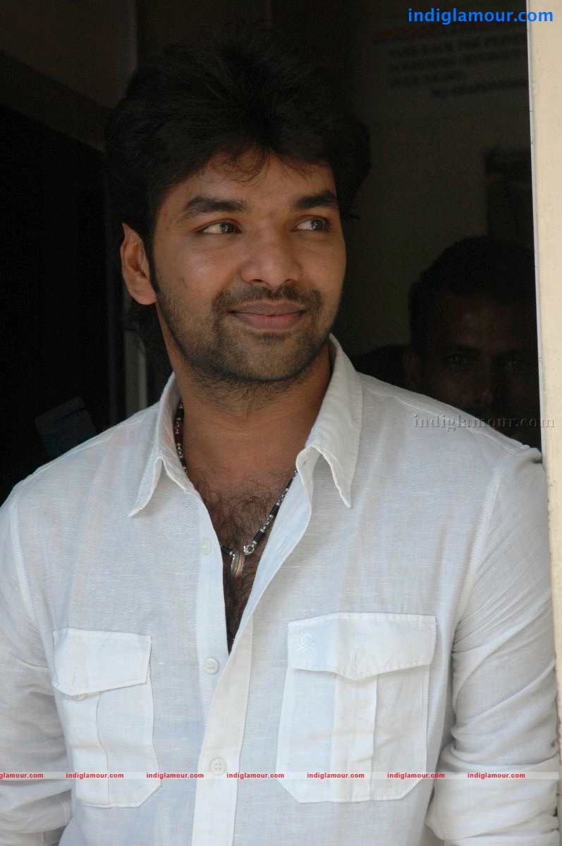 Engeyum Eppothu Premiere Show Event hd photo