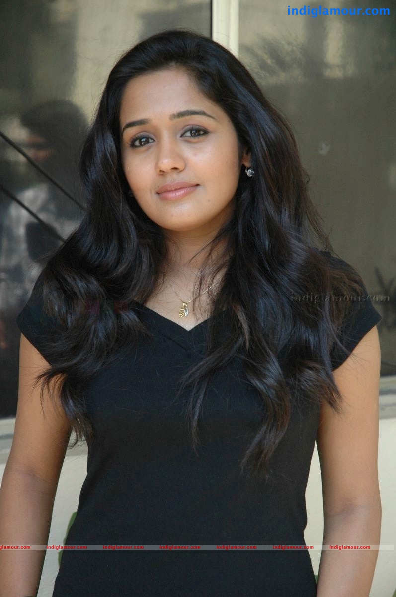 Engeyum Eppothu Premiere Show Event hd photo