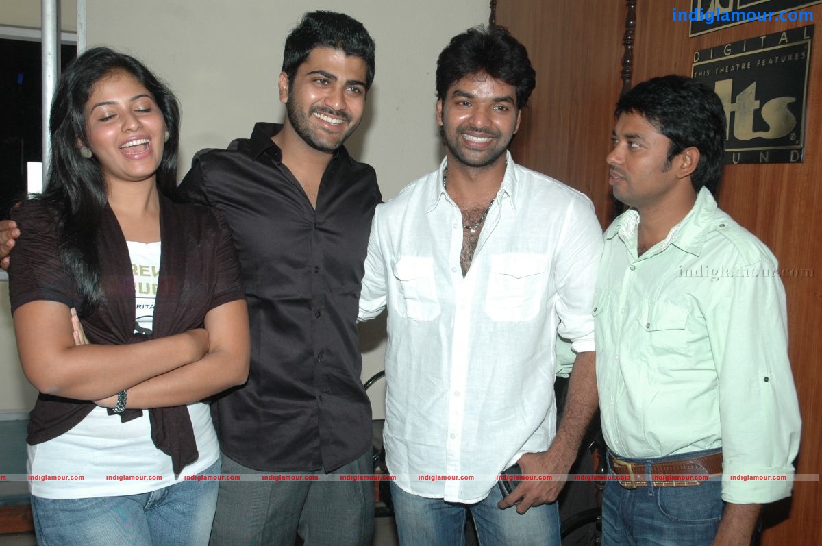 Engeyum Eppothu Premiere Show Event hd photo
