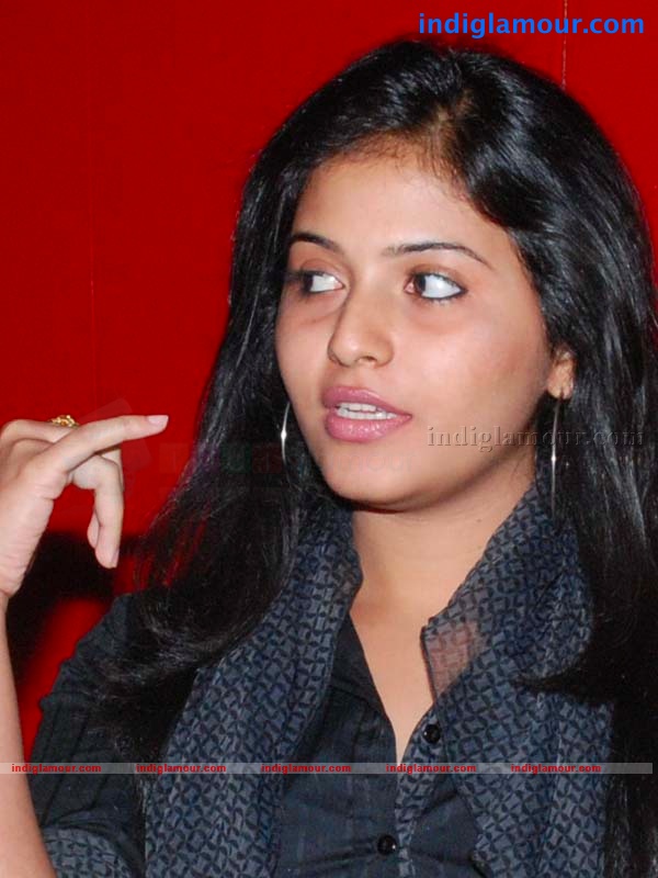 Engeyum Eppothum Press Show Event hd photo