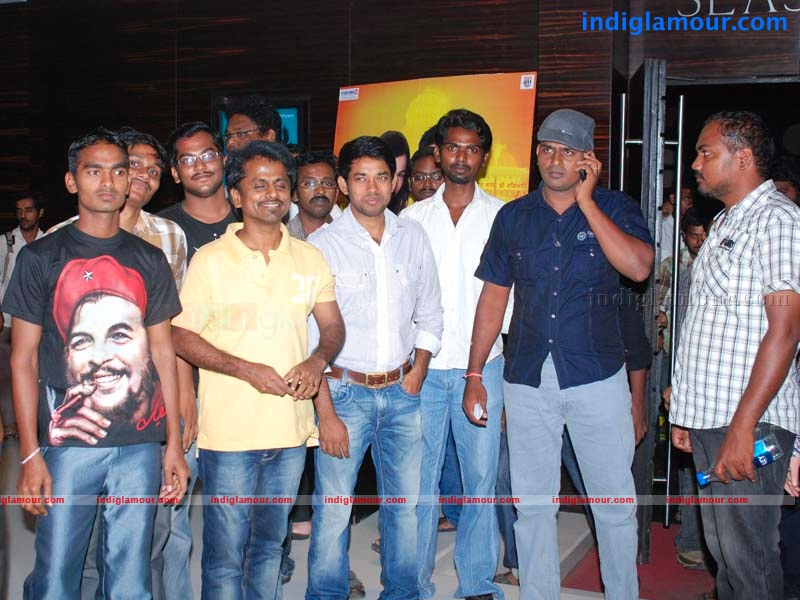 Engeyum Eppothum Press Show Event hd photo