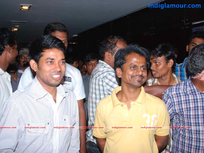 Engeyum Eppothum Press Show Event hd photo