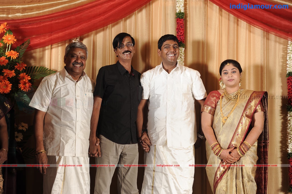 Satheesh and Anjali Engagement Event hd photo