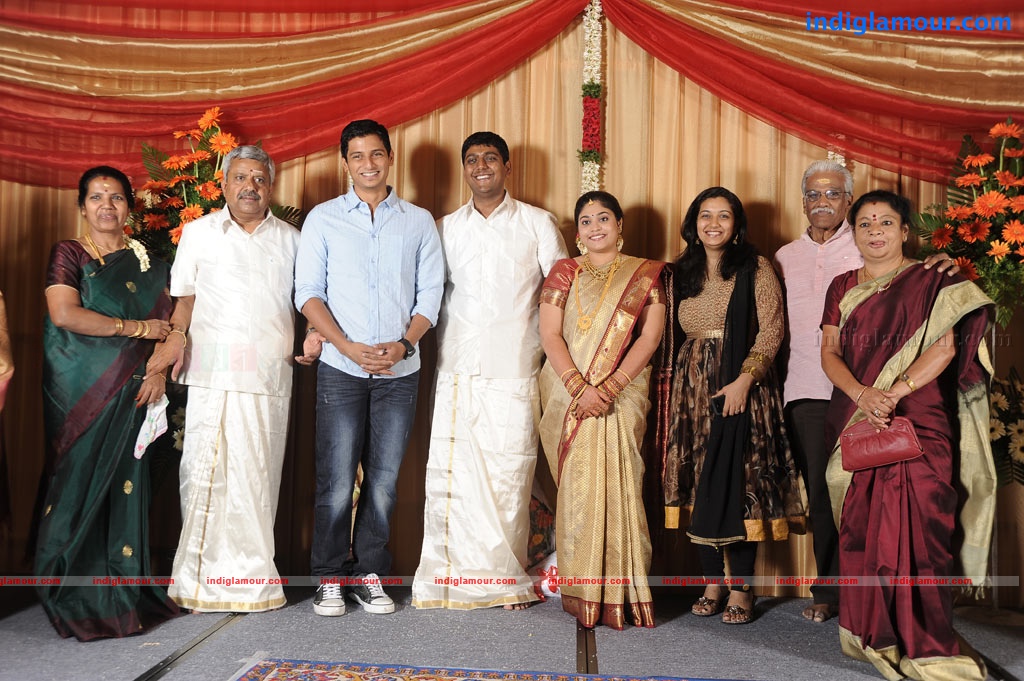 Satheesh and Anjali Engagement Event hd photo