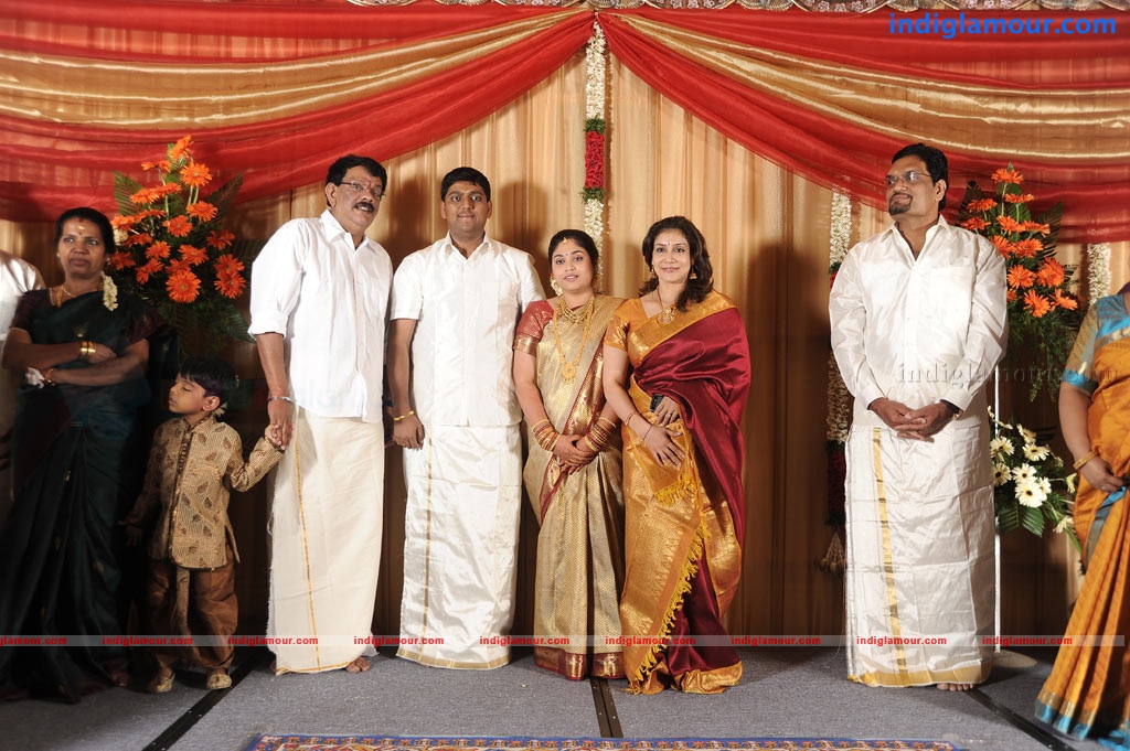 Satheesh and Anjali Engagement Event hd photo