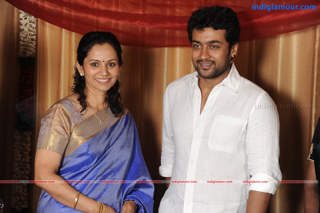 Satheesh and Anjali Engagement Event hd photo