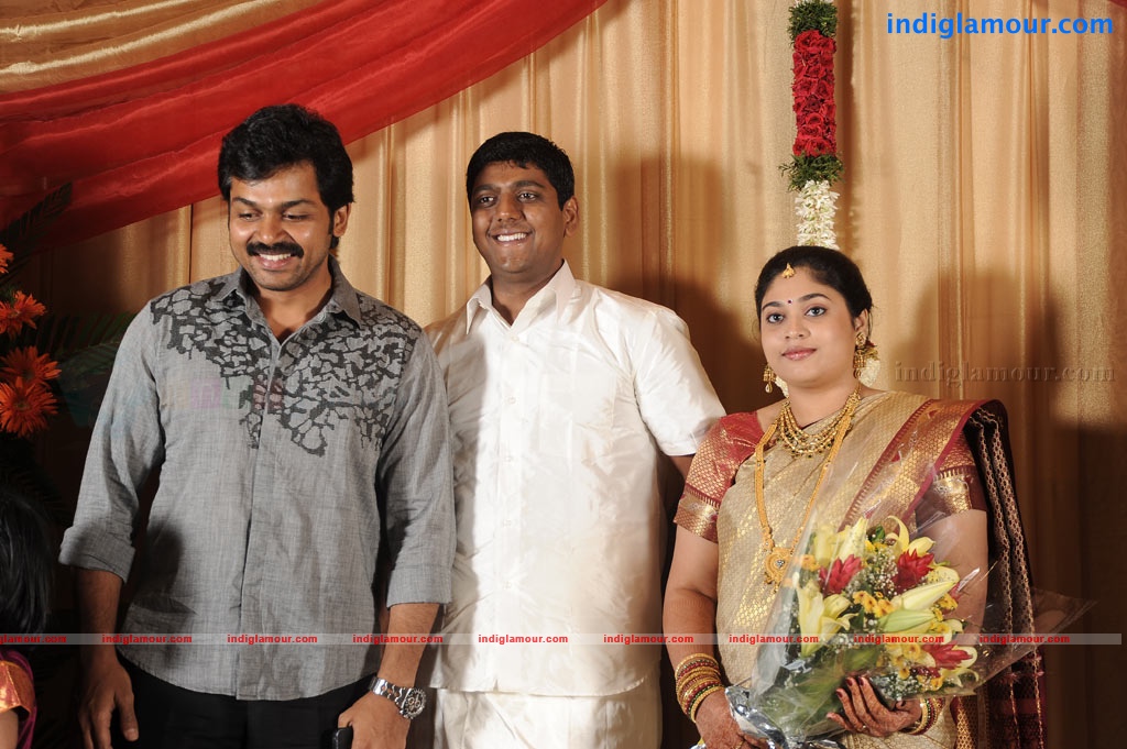 Satheesh and Anjali Engagement Event hd photo