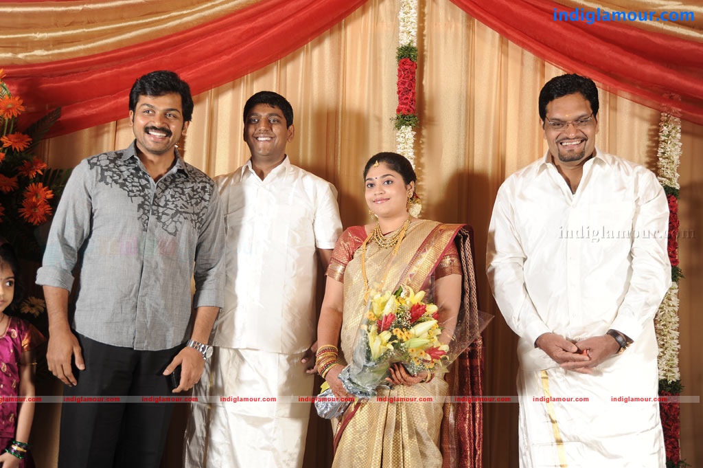 Satheesh and Anjali Engagement Event hd photo