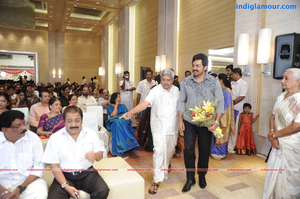 Satheesh and Anjali Engagement Event hd photo