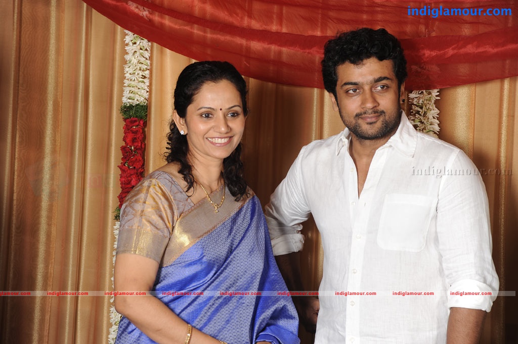 Satheesh and Anjali Engagement Event hd photo