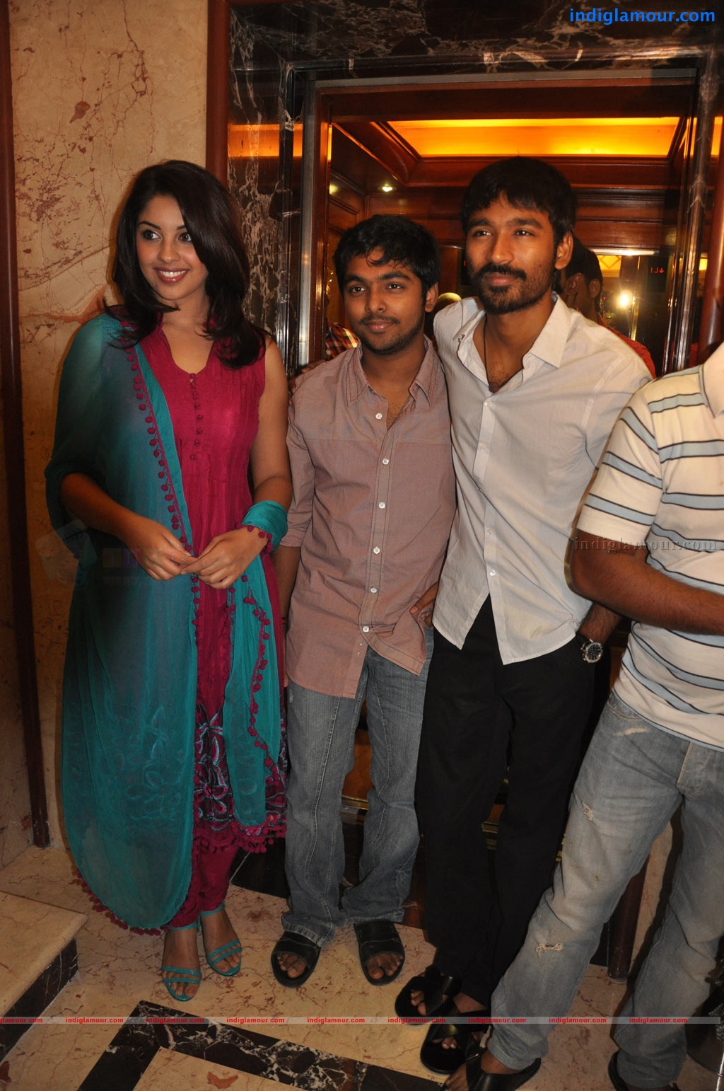 Mayakkam Enna Press Meet Event hd photo