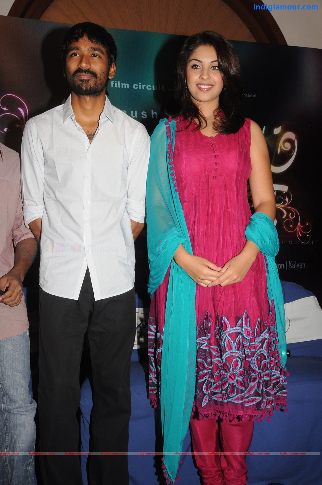 Mayakkam Enna Press Meet Event hd photo