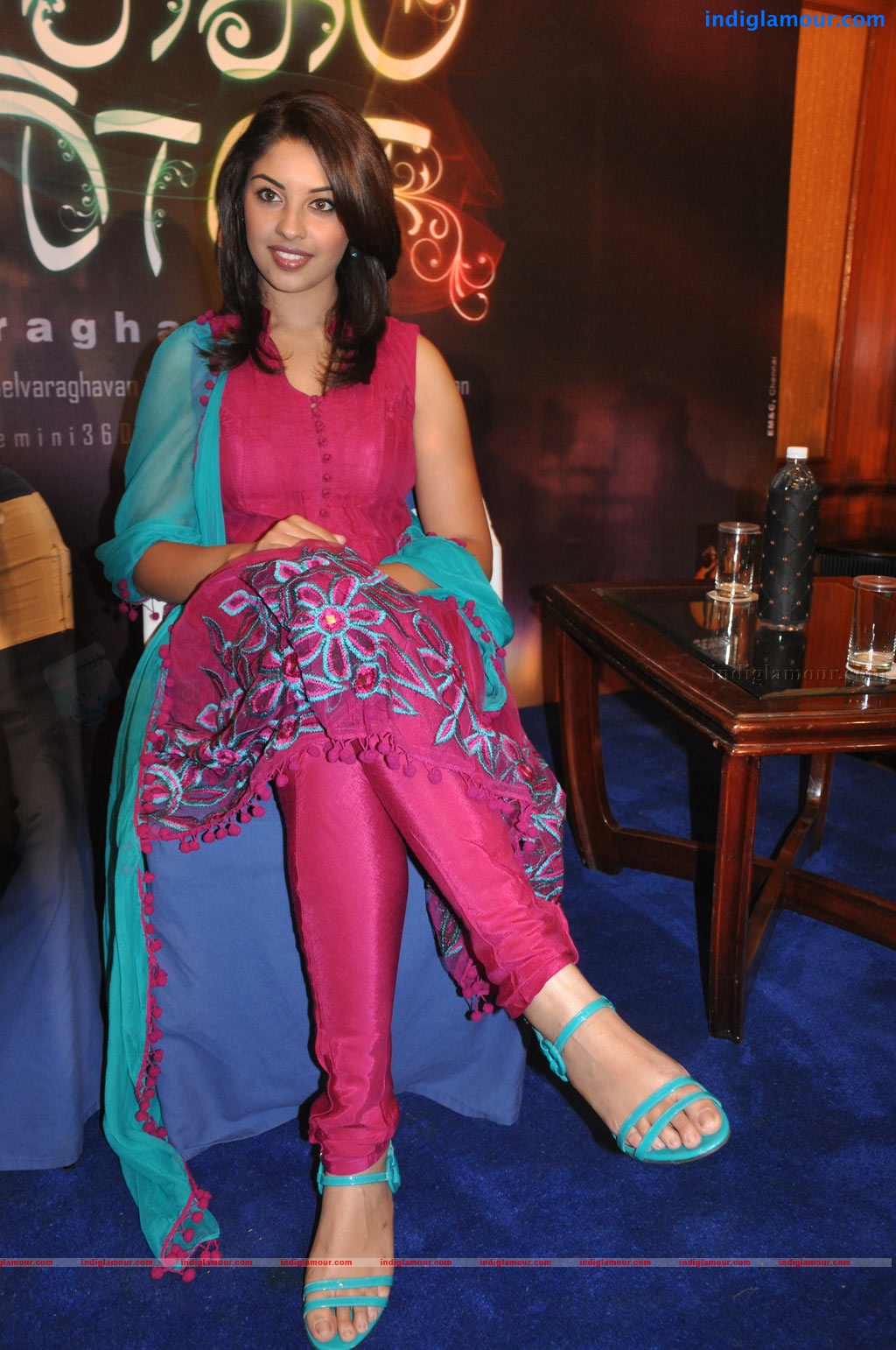 Mayakkam Enna Press Meet Event hd photo