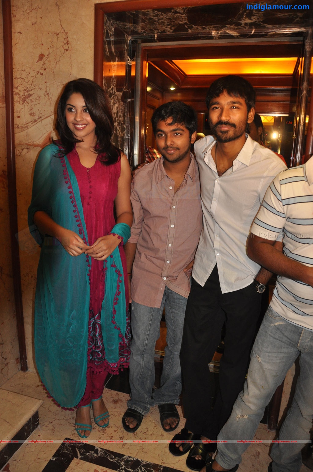 Mayakkam Enna Press Meet Event hd photo