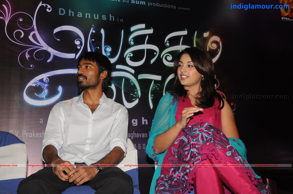 Mayakkam Enna Press Meet Event hd photo