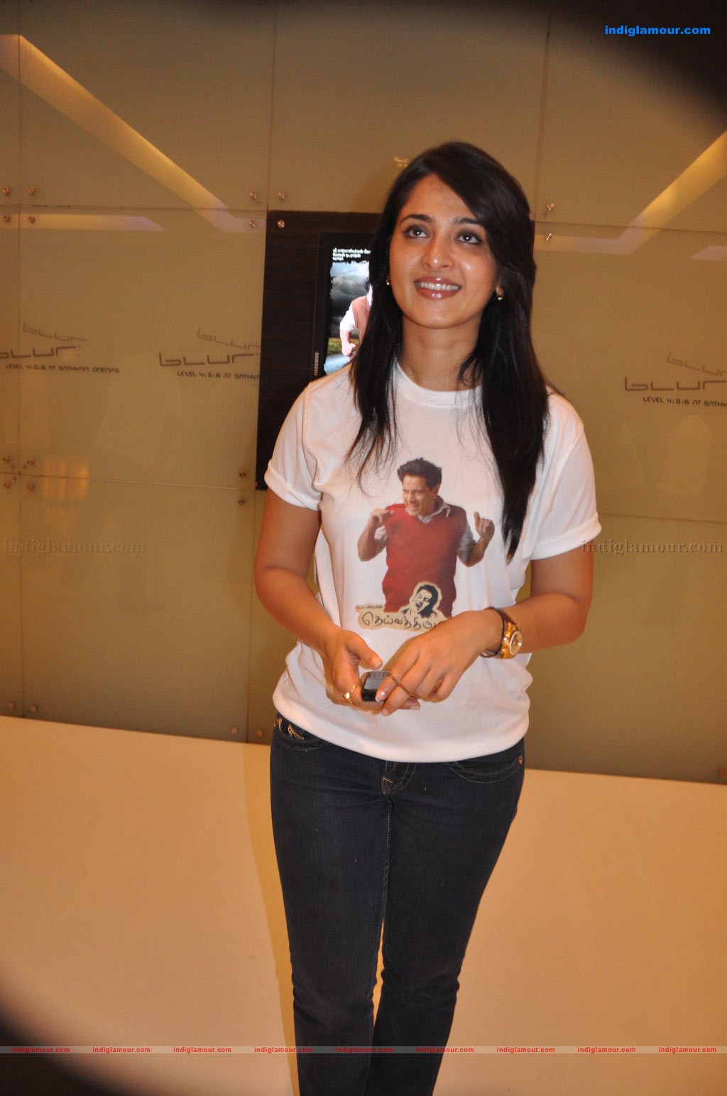 Deiva Thirumagal Premier Show Photos Event hd photo