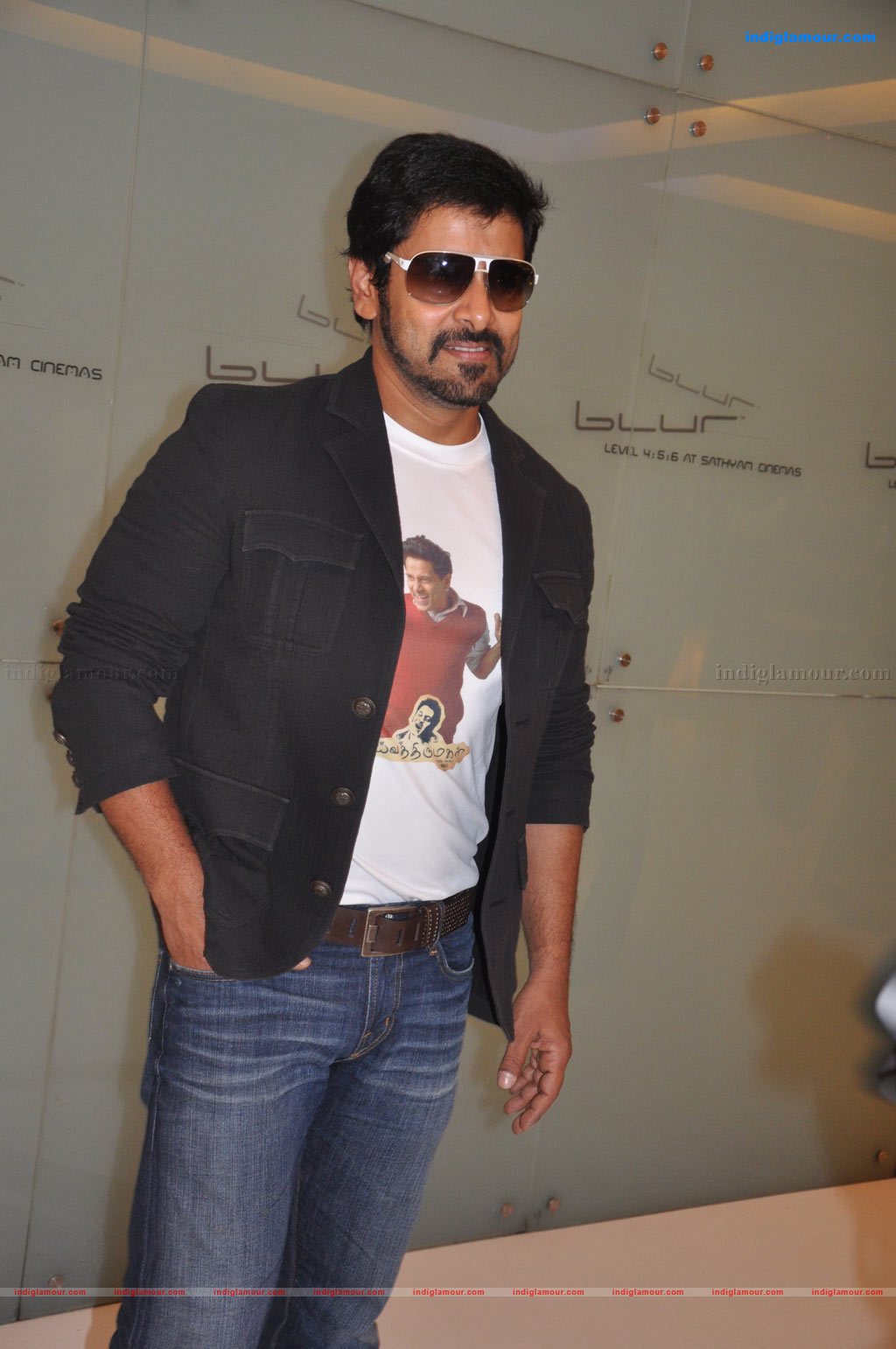 Deiva Thirumagal Premier Show Photos Event hd photo