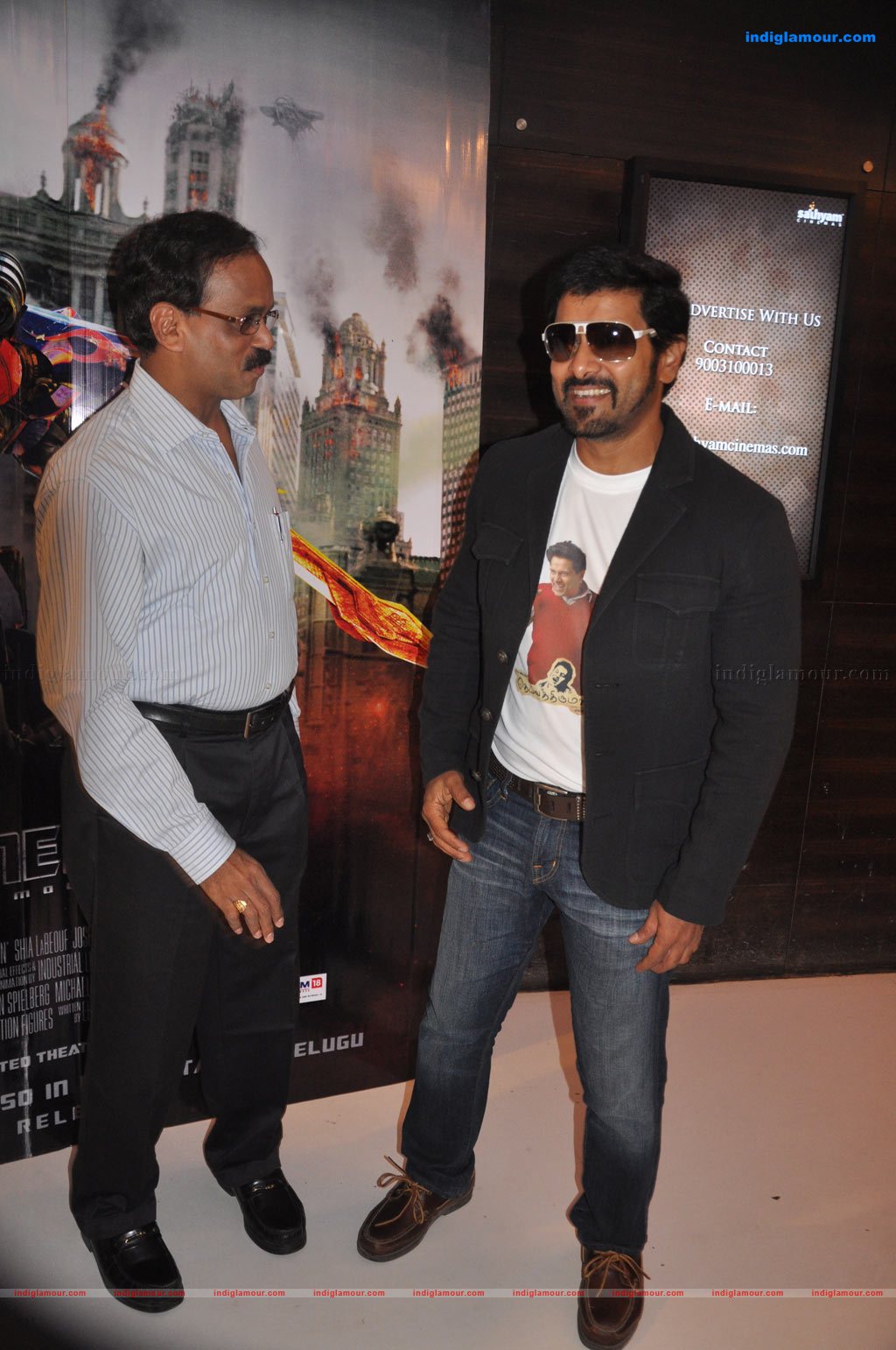Deiva Thirumagal Premier Show Photos Event hd photo