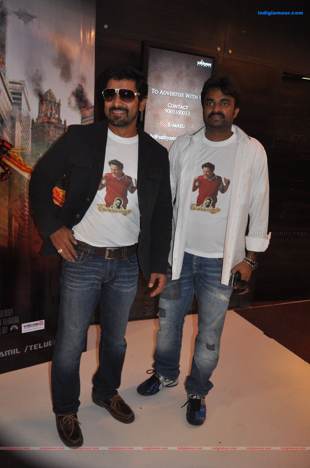 Deiva Thirumagal Premier Show Photos Event hd photo