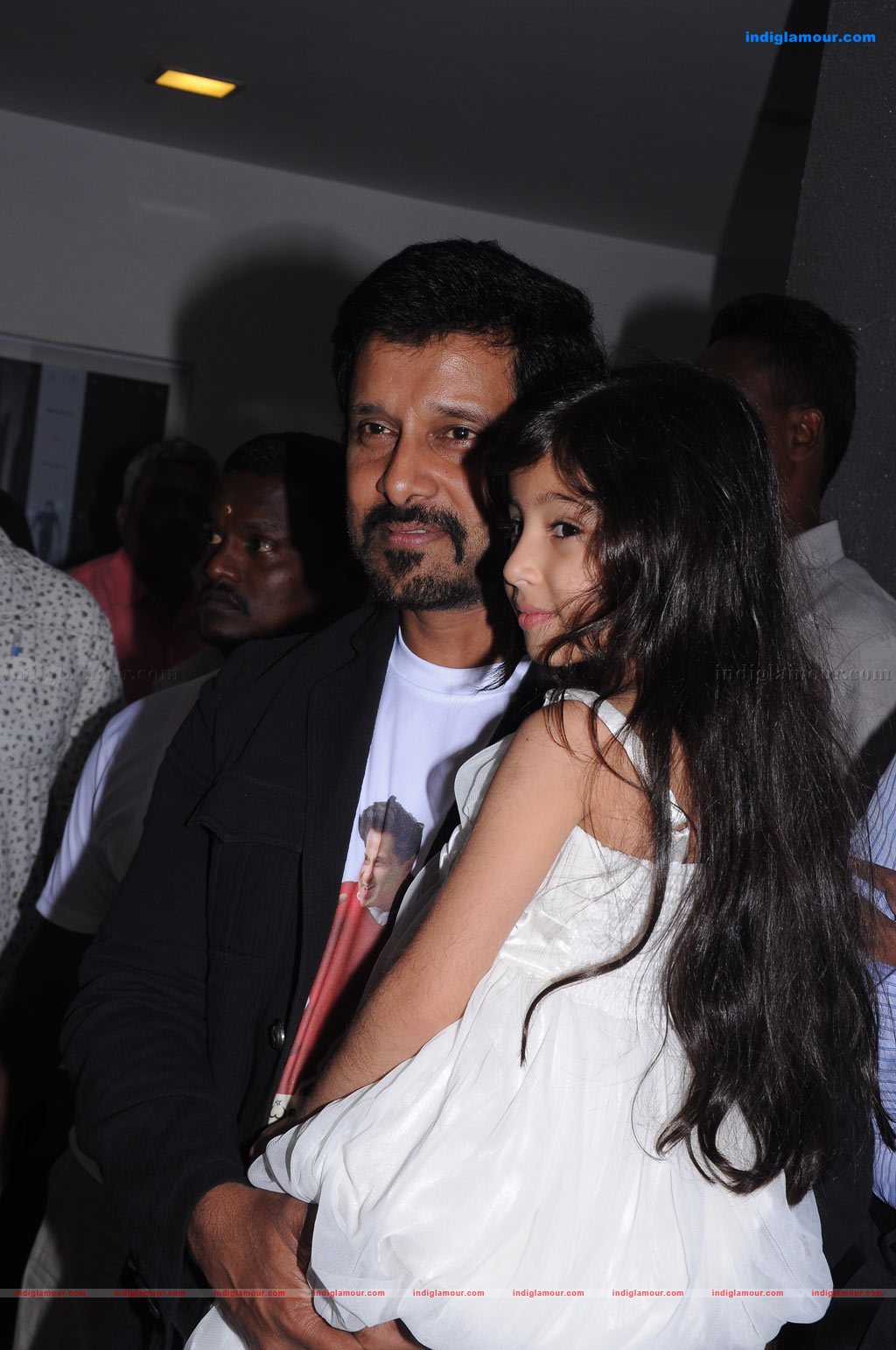 Deiva Thirumagal Press Show Photos Event hd photo
