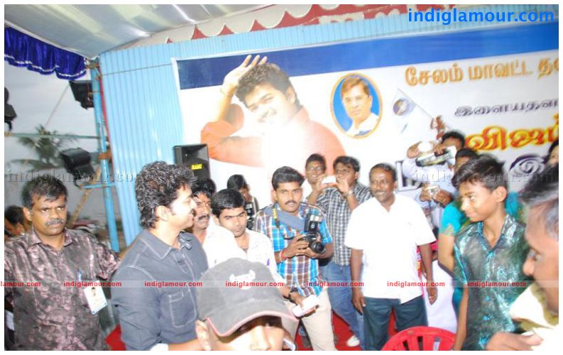 Ilayathalapathy Vijay At Selam Meeting Event hd photo