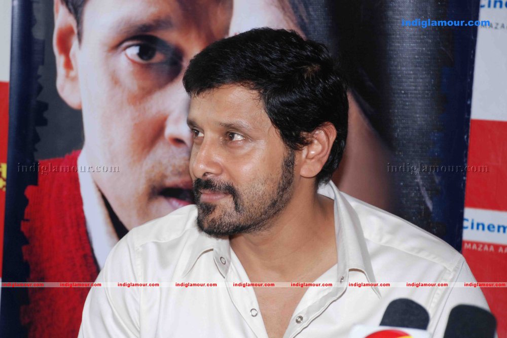 Vikram Press Meet And fans  Event hd photo
