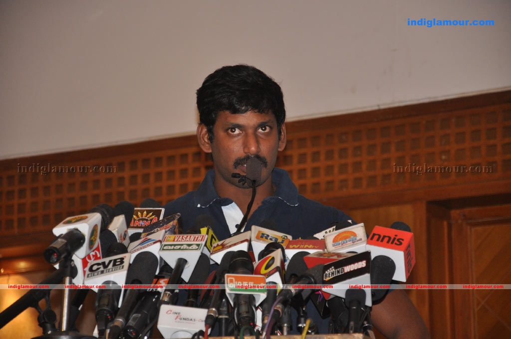 Avan Ivan Movie Success Meet Event hd photo
