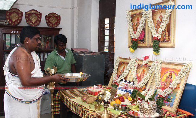 Matran Tamil Movie Pooja Stiis Event hd photo