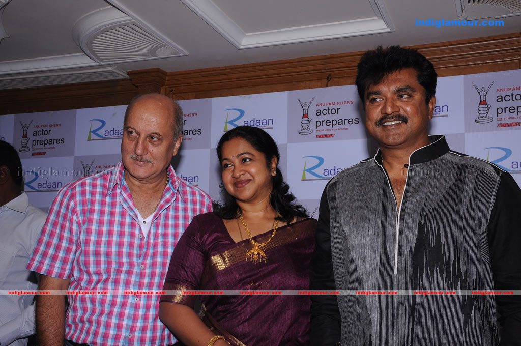 Radaan Mediaworks Promoted by Radikaa Sarath Kumar Event hd photo