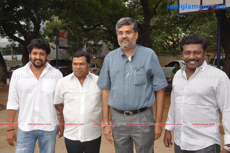 Vidharth, Karunas, Mayilsamy Heritage Car Rally Photos  Event hd photo