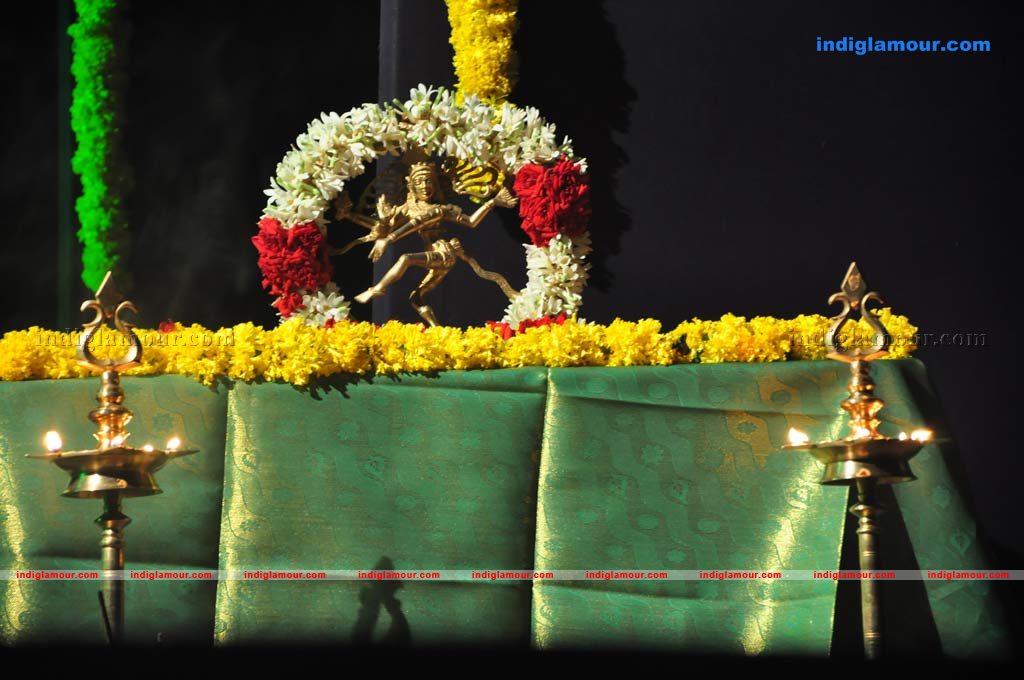 Suganya at Bharathanatya Arangetram Event hd photo