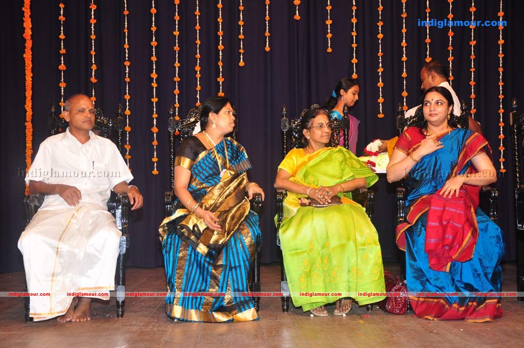 Suganya at Bharathanatya Arangetram Event hd photo